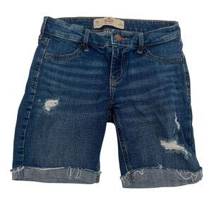 Hollister Low Rise Cuffed Frayed Hem Denim Boy Jean Shorts Size 23 Women’s